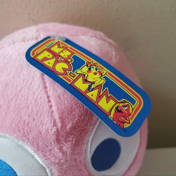 Mrs Pac Man Plush Toy - Picture 2 of 4